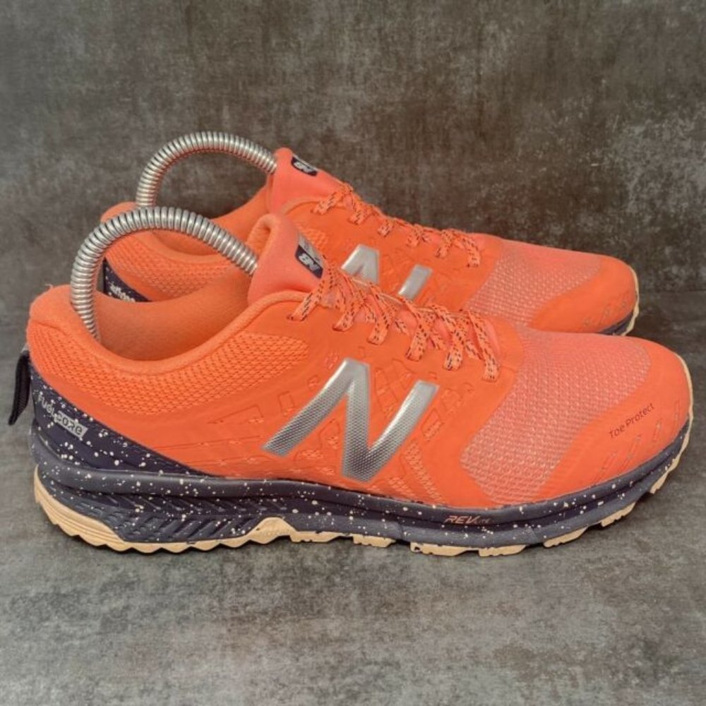 NEW BALANCE FuelCore Nitrel Trail Running Walking Shoes Womens Size 7 Coral AF95